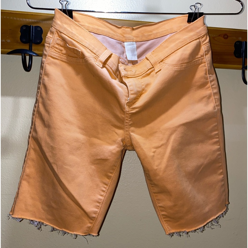 Unbranded - peachy orange jorts - size 27 - Bermuda style